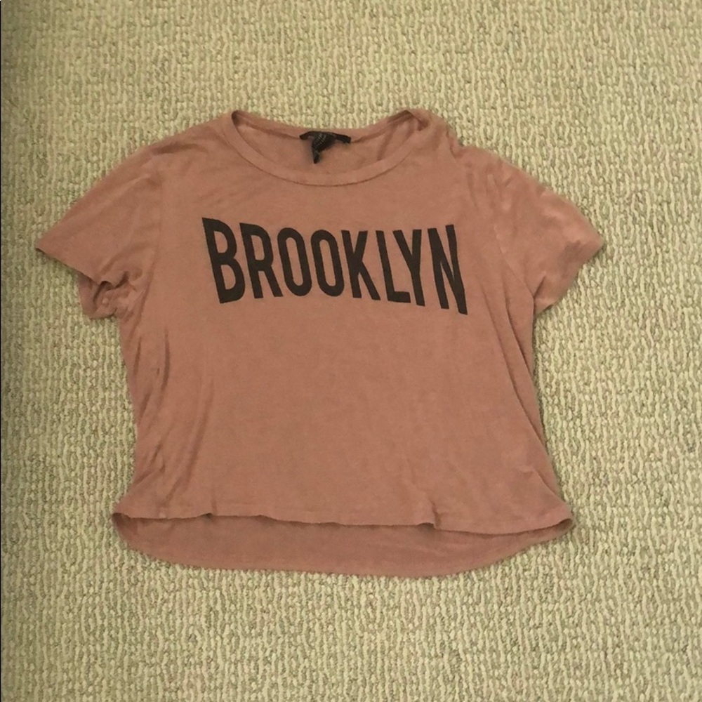 Brooklyn cropped T-shirt.